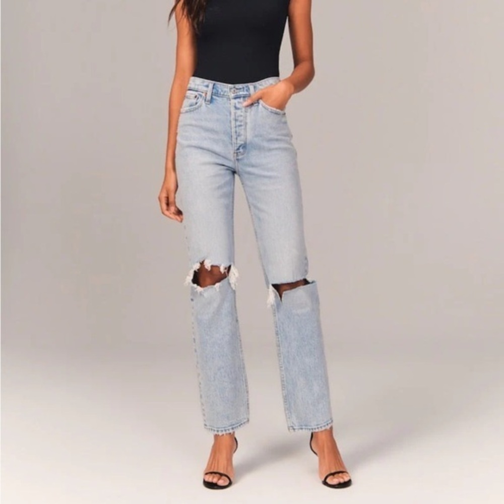 Abercrombie Curve Love The Dad High Rise Distressed Blue Jeans Size 25 Cotton